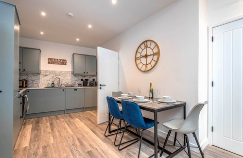 Cheltenham Apartment | The Cotswold Woodland by Fortuna Property