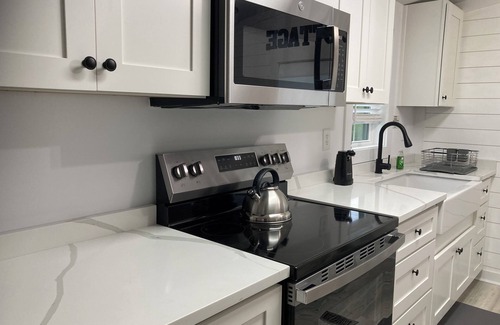 Lumberton Other | The Cottage 5 miles to UNC Pembroke