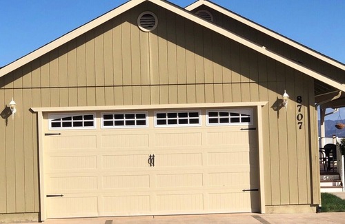 Kelseyville Cottage | The Cottage at Boatique Winery over looking Red Hills Vineyard