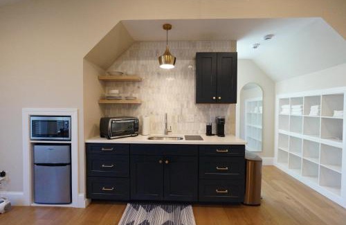 Greer House | The Cottage at GSP - B