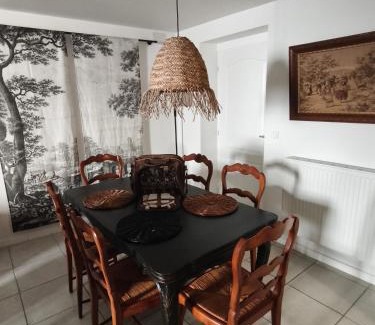 Sainte-Foy-la-Grande House | The Cottage at 7