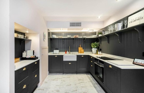 Kelmarsh House | The Cottage - Luxury Romantic Retreat in Idyllic Rural Location