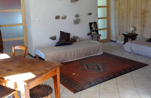 Verrens-Arvey House | The cottage of Sources D'arvey