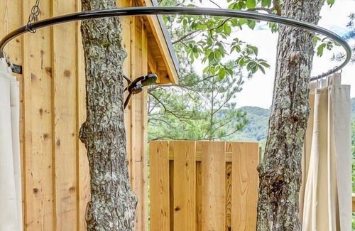 Gatlinburg Cabin | The Cottonwood Summar