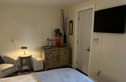 Saugerties Cottage | The Country Cottage