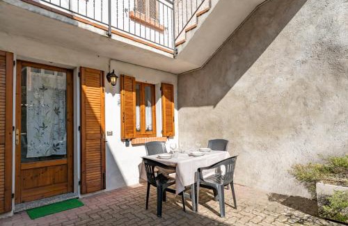 Barzio Apartment | The Court of the moon