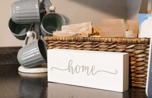 Cleveland House | The Courtyard near Lee University and Downtown