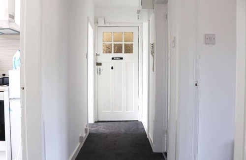 Gourock Apartment | The Cove Apartment - spacious and stylish apartment