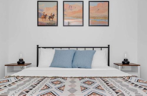 Crescent Heights Apartment | The Cowboy Downtown Calgary Central Condo