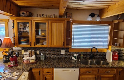 Parowan Cabin | The Cozy Cabin Comfort Home