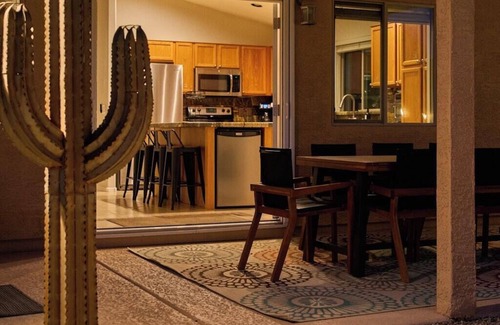 San Tan Valley House | The Cozy Cactus in San Tan Valley, POOL! Walk to golf course!