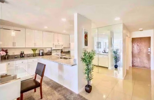 Crown Point Apartment | The Cozy Corner – 2BR Family Home