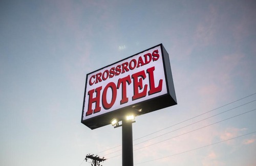 Irving Hotel | The Crossroads Hotel and Suites Irving