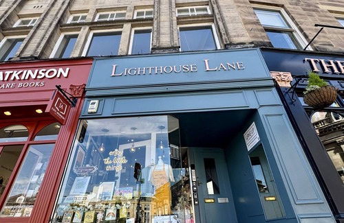 Harrogate City Centre Apartment | The Crown View - Luxury Apt | FREE Parking Nearby