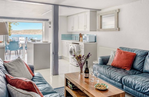 Sennen Cove Cottage | THE CUBBY HOLE, pet friendly, country holiday cottage in Sennen Cove