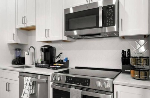 Kingman Park Apartment | The DC Getaway+2BD condo+Private Parking