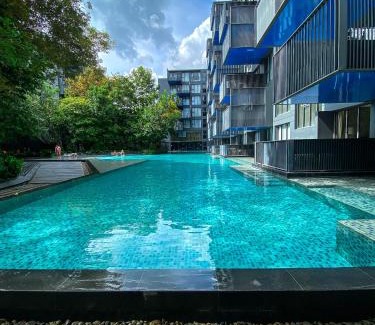 Patong Apartment | The Deck condominium Patong beach