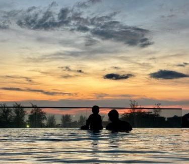 Patong Apartment | The Deck condominium Patong beach