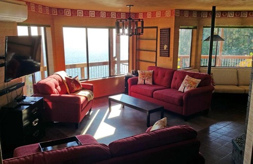 Hoodsport House | The Deckhouse at Hoodsport