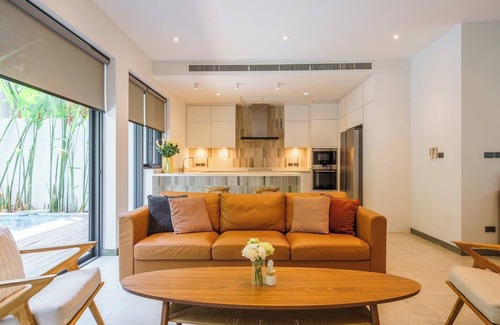 Bangkok Central Business District Villa | The Designer 49 Villa