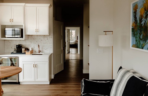 Elk Rapids Apartment | The Dexter by Kasa