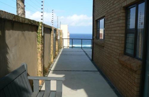 Amanzimtoti Apartment | The Don Lodge