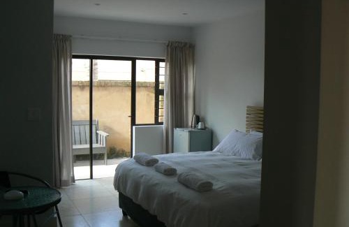 Amanzimtoti Apartment | The Don Lodge