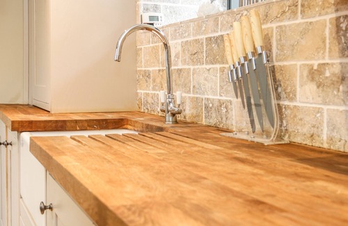 Llanrhaedr Cottage | THE DOVECOTE, pet friendly, character holiday cottage in Llanrhaeadr