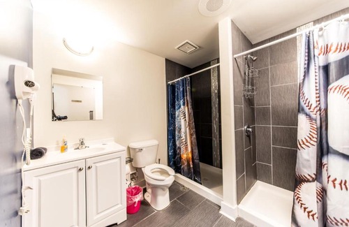 Downtown St. Louis Apartment | THE DUGOUT - The Team House