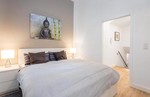 Wilmersdorf Apartment | The Düsseldorfer, 1 BR, 1 living room, group & family friendly, ideal for 2 - 4 Guests