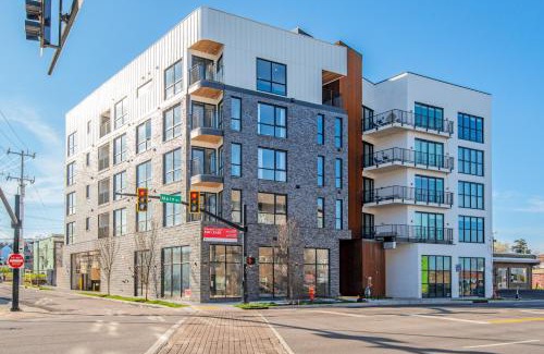 Historic Edgefield Apartment | The Eighteen by Mint House