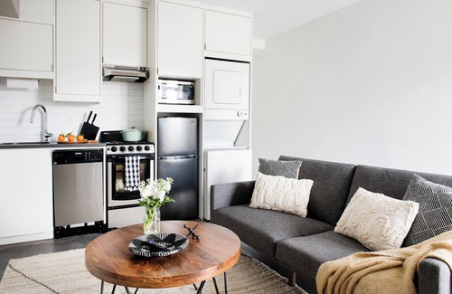 Poncey-Highland Apartment | ~The Elaine~ NEW ~Rooftop Terrace~