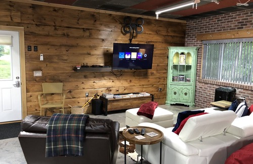 Elizabethtown House | The Elizabethtown Carriage House