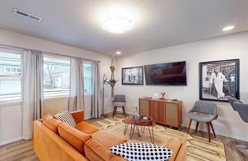 Downtown House | The Elton