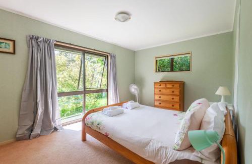 Lake Tarawera House | The Enclave