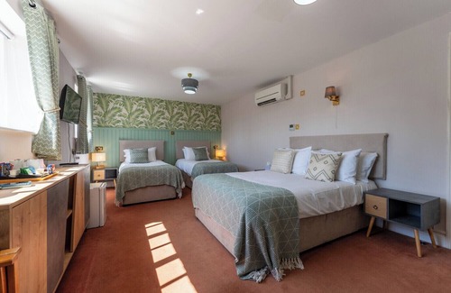 Littlebourne Hotel | The Evenhill