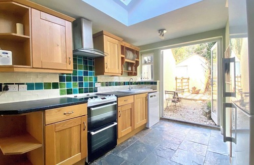 Frome House | The Explorers Rest- Garden - Frome