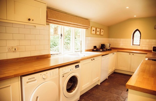Castle Ashby House | The Falcon Cottages
