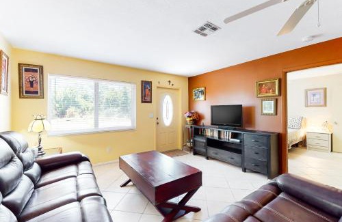 South Venice House | The Falcon's Nest