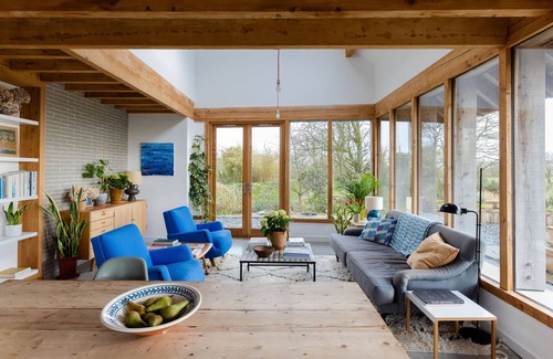 Holsworthy House | The Farmhouse - sleeps 8 guests in 4 bedrooms