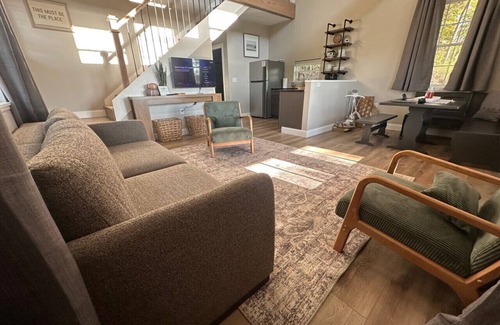 Bidwell Cabin | The Farmview Cabin