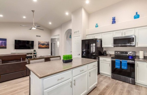 Tatum Ranch House | The Fernwood Retreat: Pool, Spa, Game Room & More!