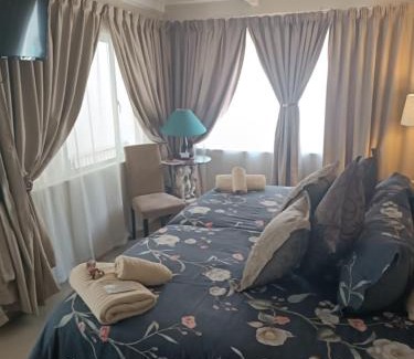 Waterkloof Glen House | The Flamingo Suite at Frederick's Place