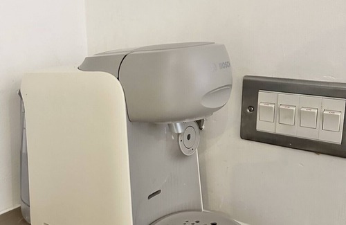 Offerton Apartment | The Florist | Close Hospitals/Station | 2x Parking
