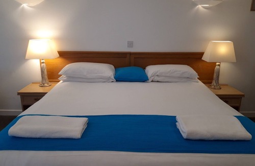 Windmill Hill Hotel | The Flying Fish Stables