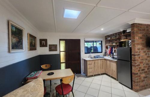 Kingsview Apartment | The Forage Box - Artist's Studio