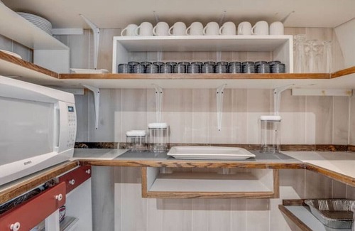 Madison House | The Ford: Madison Wine Country Retreat 17 Acres + Waterfall + Riverfront