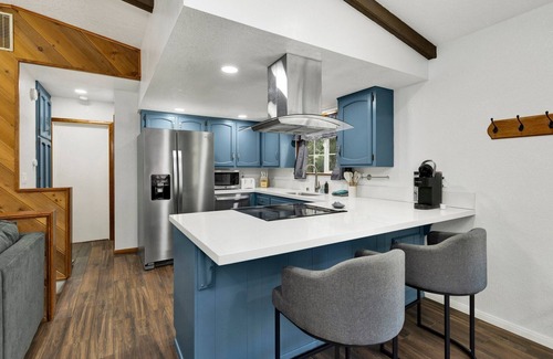 Whispering Forest Cabin | The Fox Den #2568