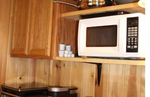 Clarkesville House | The Fox Den Lookout: Cozy Twin /1 Bath