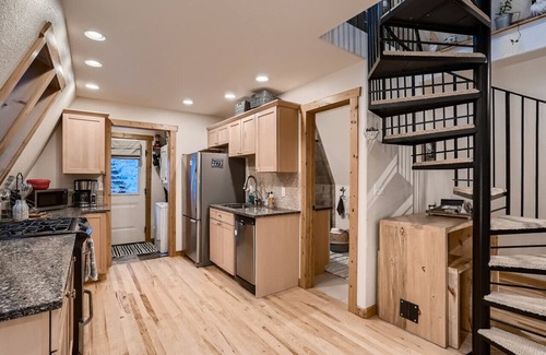 Evergreen House | The Fox Den | Views & Creek on a Wooded Acre!